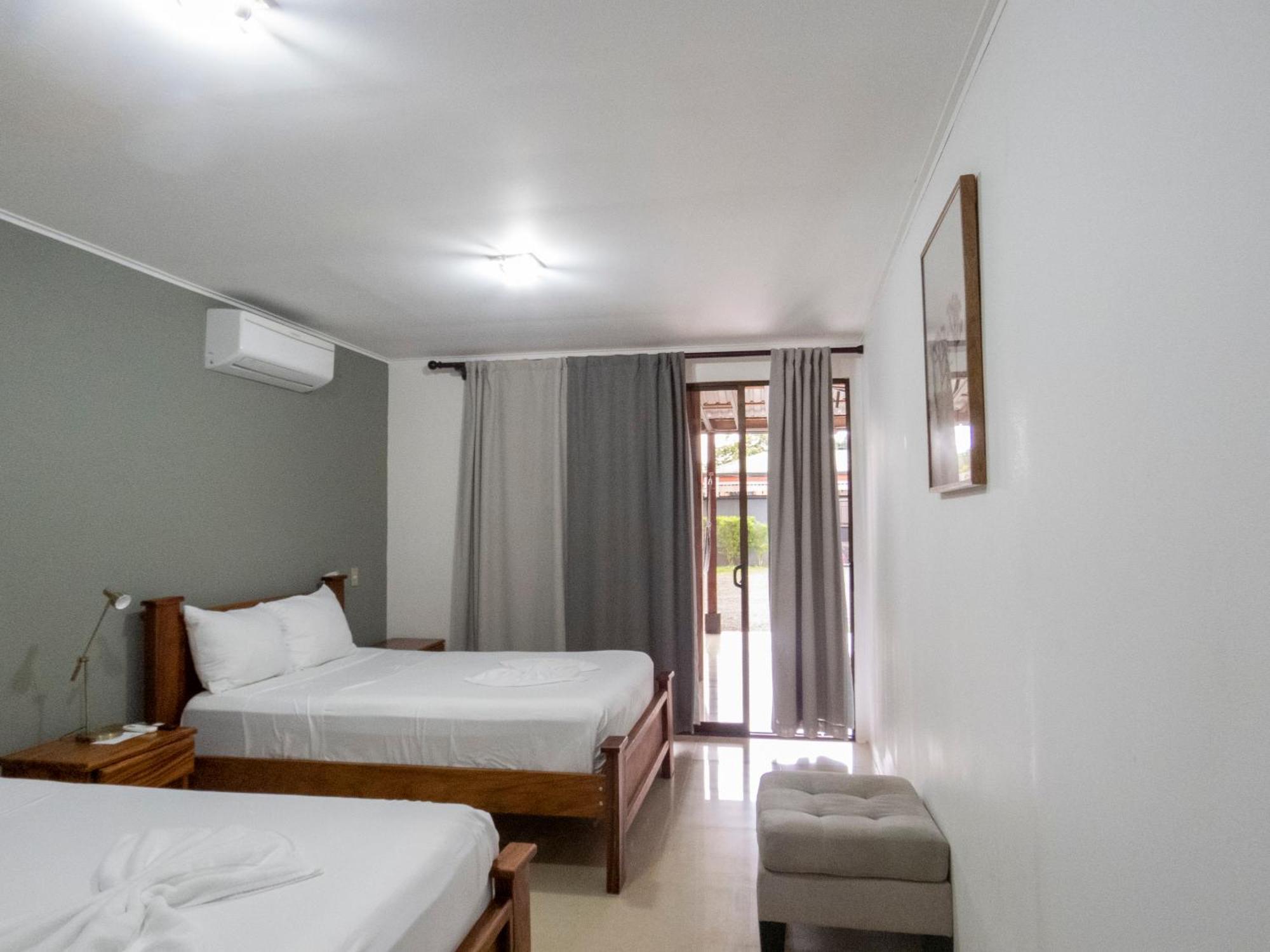 Coati Arenal Lodge La Fortuna Zewnętrze zdjęcie